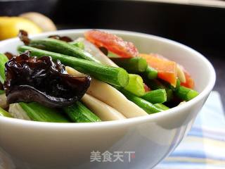 菌菇蒜薹的做法