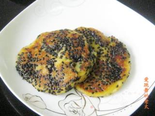 黑芝麻地瓜糯米饼的做法