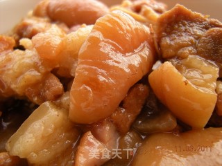 猪皮炖猪蹄的做法