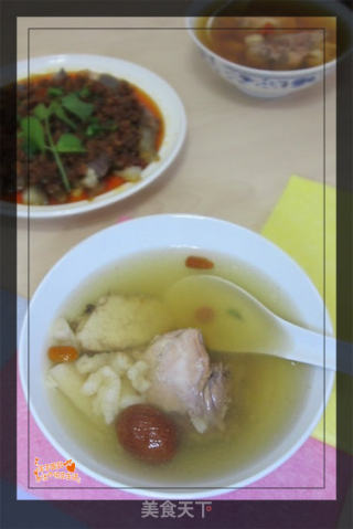花胶茯苓鸡汤的做法