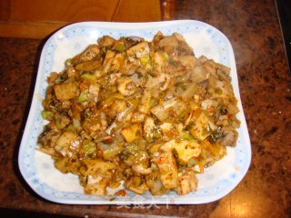 酸腌菜炒藕的做法