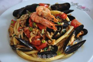 鲜美的贻贝大虾意面（Maccaroni） - 附啤酒贻贝