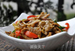 咖喱洋葱炒牛肉的做法