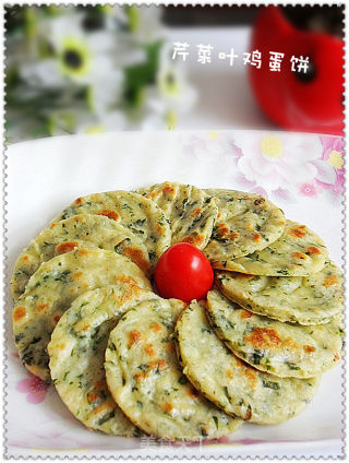 芹菜叶鸡蛋饼的做法