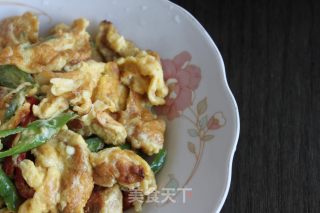 辣椒炒鸡蛋的做法