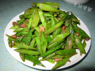 十分钟快手菜—四季豆烧肉粒