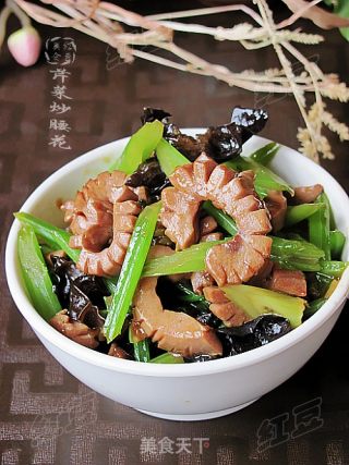 芹菜炒腰花的做法