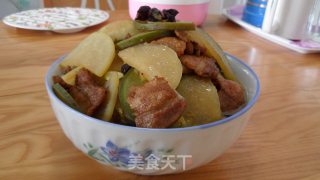 家常菜——萝卜炖肉的做法