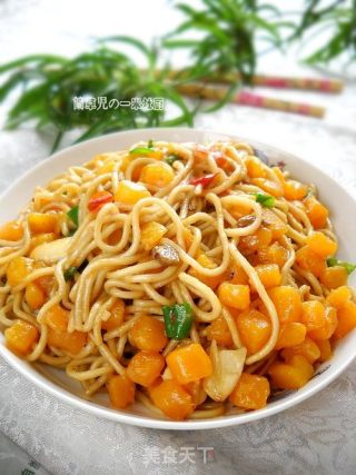 蒜香红薯焖面的做法