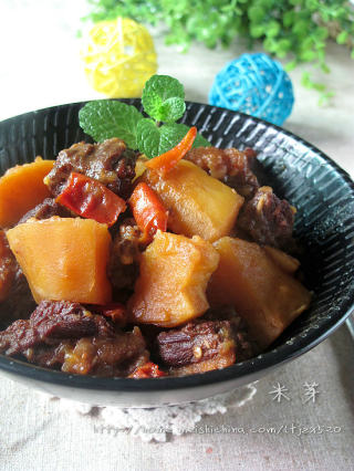 冬季养生菜：红薯炖牛腩