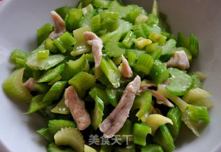 芹菜炒肉丝的做法
