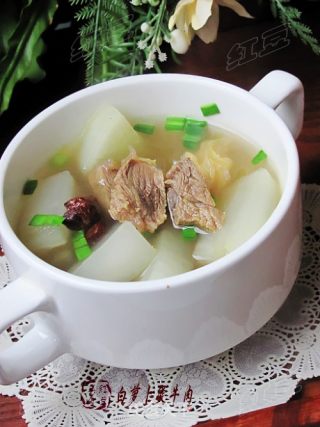 白萝卜煲牛肉的做法