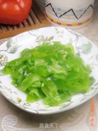 葱油拌莴笋的做法