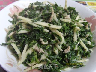荠菜冬笋炒肉丝的做法