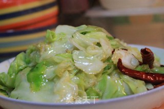 炝圆白菜的做法