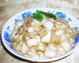 清爽小菜——酸辣白菜的做法