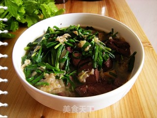 韭菜炒猪血的做法