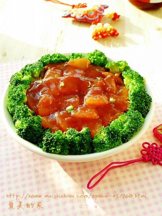 “鸿运当头”的吉祥菜—叉烧酱烧萝卜的做法