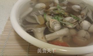 鲜菇蛤蜊汤的做法