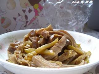 榨菜炒猪肚的做法