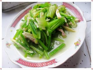 芹菜肉丝的做法