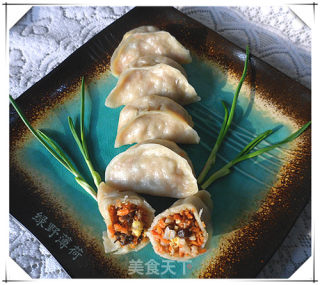 平菇胡萝卜烫面蒸饺的做法