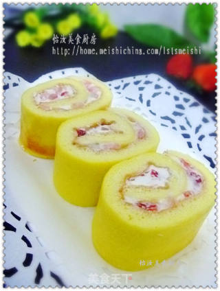 【怡汝学烘焙】美味不可抵挡---草莓奶油蛋糕卷