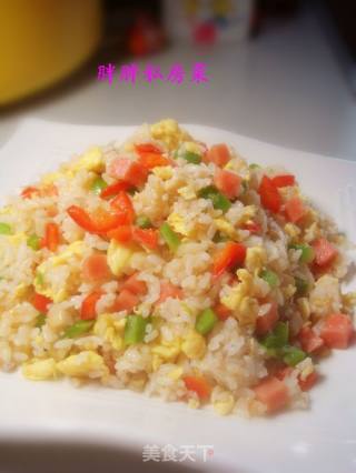 精致美味早餐--三文肉肠蛋炒饭