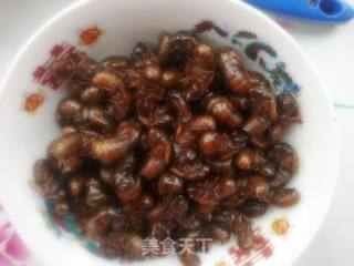 油炸黄金蛹的做法