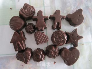 烤箱版自制饼干碎葡萄干造型巧克力的做法