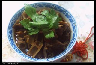 笋子烧牛肉的做法