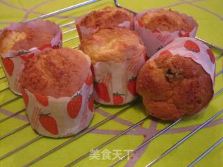 开口笑椰香纸杯蛋糕