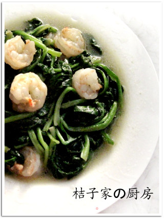 虾仁烧菠菜的做法