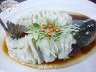 水汆鲈鱼的做法