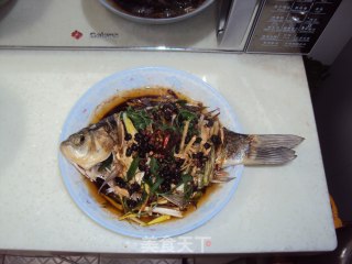 微波炉清蒸葱花豆鼓鱼的做法