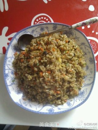 榄菜肉粒炒饭