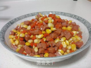玉米红萝卜炒火腿粒的做法
