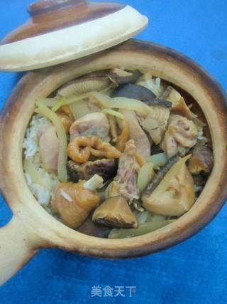 香菇滑鸡煲仔饭的做法
