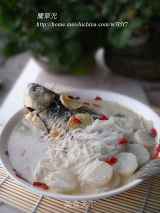 鲫鱼山药粉丝煲的做法