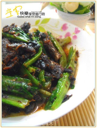 周末小炒——豆豉鲮鱼炒麦菜的做法
