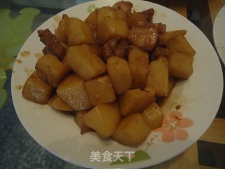 土豆红烧肉的做法