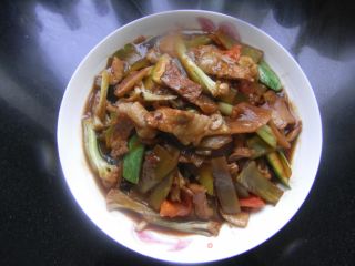 多疏炒肉片的做法