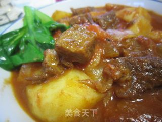 西红柿土豆炖牛腩的做法