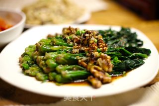 果仁菠菜的做法