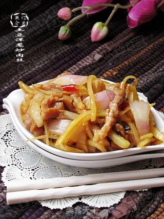 土豆洋葱炒肉丝的做法