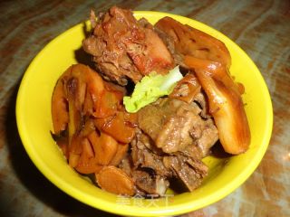 鸭肉焖莲藕的做法
