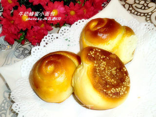 牛奶蜂蜜小面包
