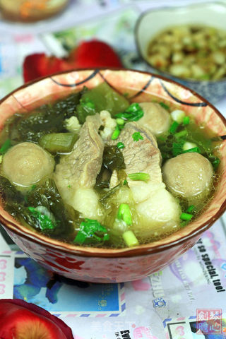 肉丸猪肉煲咸菜的做法