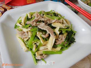 肉丝茶干炒芹菜的做法