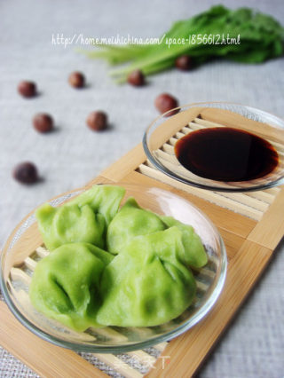 让餐桌多点春季养生蔬菜——小白菜木耳翡翠饺子的做法